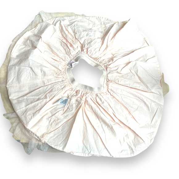 ✨GIRLS PINK AND GOLD TUTU✨ - Picture 3 of 6